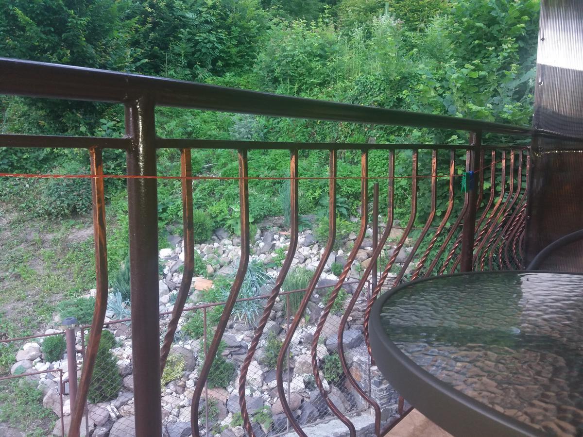 U Lyudmily Karpaty Exterior foto
